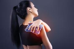 «Παγωμένος» ώμος: Τι είναι και πώς αντιμετωπίζεται;