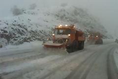 Φθιώτιδα: Έντονη χιονόπτωση στην εθνική οδό - Απαγορευτικό για φορτηγά