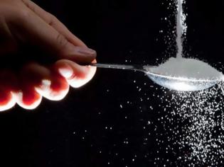Φωτογραφία για Μέχρι πόση ζάχαρη την ημέρα επιτρέπεται – Ποιες τροφές είναι… παγίδες