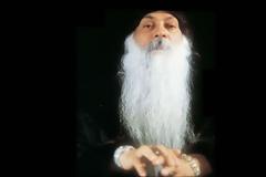 Osho: Έχεις καταπιέσει τα πάντα και όλα αποθηκεύονται στο στομάχι..