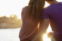 Τρεις φάσεις που δοκιμάζουν τις μακροχρόνιες σχέσεις!