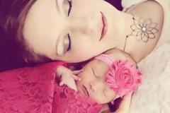 10 υποσχέσεις στο νεογέννητο μωρό μου για τη νέα χρονιά