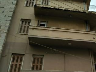 Φωτογραφία για Κρήτη: Κίνδυνος από μπαλκόνι στο κέντρο του Ηρακλείου…λόγω καιρού