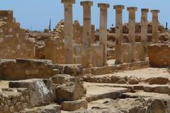 Άτομα με οπτική αναπηρία βλέπουν τις αρχαιότητες της Κύπρου