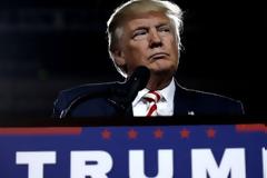 Αποκαλύψεις για την εμπλοκή της Ρωσίας στις εκλογές υπόσχεται ο Τραμπ