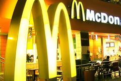 Απόβλητη της εβραϊκής κοινότητας κινδυνεύει να θεωρηθεί μια 9χρονη επειδή έφαγε… McDonald’s