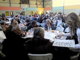 Φωτογραφία για Ο Γ. Καμίνης στο Πρωτοχρονιάτικο γεύμα αλληλεγγύης για 1.000 απόρους