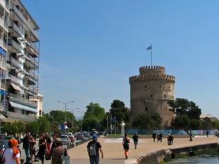 Φωτογραφία για 35χρονη ανασύρθηκε νεκρή από τη Νέα Παραλία Θεσσαλονίκης