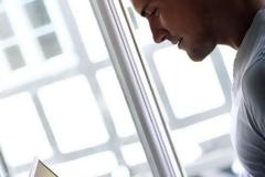 Τελικά το φλερτ στο facebook είναι απιστία;