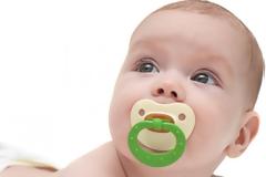 Πότε το παιδί κινδυνεύει από την πιπίλα;