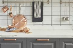 Μυστικά που θα διατηρήσουν τους πάγκους της κουζίνας πεντακάθαρους