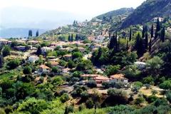 Αιγιάλεια: Σώζονται περιουσίες... αλλά όχι τα χωριά