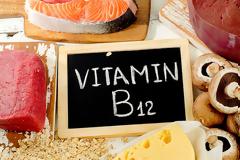 Βιταμίνη Β12: Πόση χρειαζόμαστε, ποιες οι βασικές λειτουργίες της