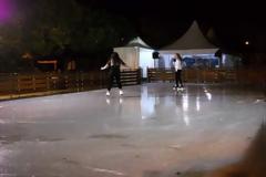 Πάτρα: Επεσε στο παγοδρόμιο και του σχίστηκε το δάχτυλο από άλλο παγοπέδιλο! ΣΟΚ για 8χρονο