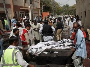 Φωτογραφία για Έκρηξη βόμβας με στόχο αστυνομικό περίπολο στο Πακιστάν