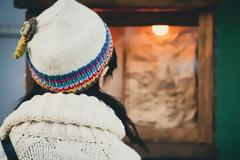 Ο περίεργος λόγος που δεν χρειάζεται να φοράς σκουφάκι όταν έχει κρύο