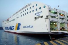 Χανιά: Με ελικόπτερο της Πολεμικής Αεροπορίας μεταφέρθηκε ασθενής επιβάτης από το Έλυρος