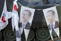 Επιβλήθηκαν τα πρώτα ισόβια για το αποτυχημένο πραξικόπημα στην Τουρκία