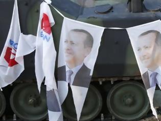 Φωτογραφία για Επιβλήθηκαν τα πρώτα ισόβια για το αποτυχημένο πραξικόπημα στην Τουρκία