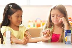 Πώς θα μάθετε το παιδί σας να μοιράζεται