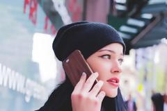 Κολλάει το κινητό σας; Απλά «κόλπα» για να το κάνετε πάλι γρήγορο