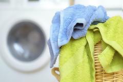 Πώς να απομακρύνετε τη βαφή μαλλιών από τις πετσέτες;