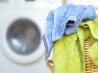Φωτογραφία για Πώς να απομακρύνετε τη βαφή μαλλιών από τις πετσέτες;