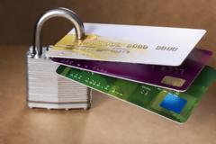 Ποιες δαπάνες θα εξαιρούνται από τη δημιουργία αφορολόγητου μέσω ηλεκτρονικών συναλλαγών