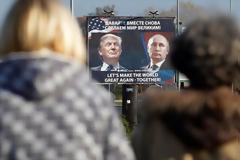 «Ρώσοι αξιωματούχοι πανηγύριζαν και αλληλοσυγχαίρονταν για τη νίκη Τραμπ»