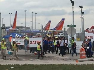 Φωτογραφία για Αιματηρή επίθεση σε αεροδρόμιο της Φλόριντα με 5 νεκρούς και 8 τραυματίες