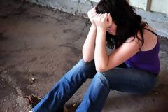 ΣΟΚ! Προσπάθησε να γονιμοποιήσει τη 17χρονη κόρη της με το σπέρμα του συντρόφου της