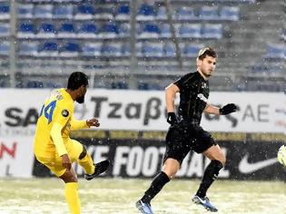 Φωτογραφία για Την...πλάκωσε το χιόνι στη Τρίπολη