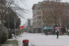 Στα λευκά η Καρδίτσα [video]