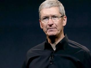 Φωτογραφία για Apple: Για πρώτη φορά μείωσε τις απολαβές του Tim Cook