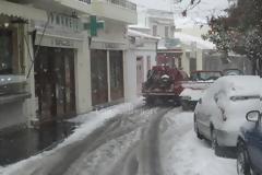 Με πατέντες αντιμετωπίζουν στην Λήμνο την επέλαση του χιονιά [photos]