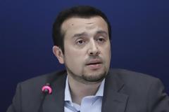 «Μετωπική» Παππά–καναλαρχών για τις δηλώσεις πόθεν έσχες - Κόντρα και με τη ΝΔ