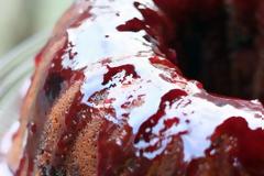 Κέικ αµυγδάλου με επικάλυψη μαρµελάδας