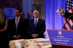 Τραμπ σε δημοσιογράφο του CNN: Σιωπή, είστε ψεύτες