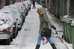 Αδυνατούν οι υδραυλικοί να καλύψουν τα προβλήματα στις σωλήνες στη Θεσσαλονίκη