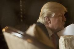 Νέες αποκαλύψεις για τον Τραμπ και πιπεράτο βίντεο