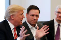 Ο Peter Thiel είπε πως η εποχή του iPhone έφτασε στο τέλος της