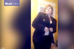 Χαμός με την αστυνομικό που έκανε στριπτίζ!