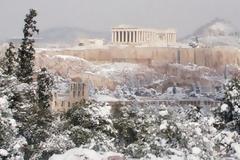 Όλος ο πλανήτης παραμιλάει με την χιονισμένη Ακρόπολη...