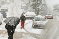 Καιρός ΤΩΡΑ: Έρχονται ξανά χιόνια στην Αθήνα!