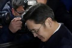 Ν. Κορέα: Ύποπτος Για Δωροδοκία Και Ψευδορκία Ο Επικεφαλής Της Samsung