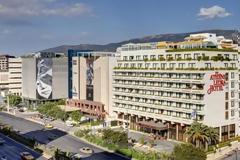 «Παγώνει» η συμφωνία για το Athens Ledra