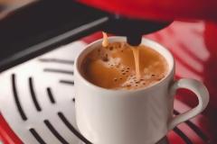 Πώς να καθαρίσεις σωστά την καφετιέρα σου