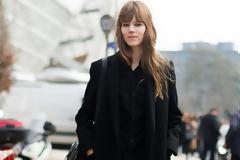 Μία τάση στα μαλλιά από το παρελθόν επέστρεψε και διχάζει τον κόσμο της μόδας