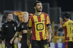 Ο Σκίμπε παρακολουθεί τον Κολοβό