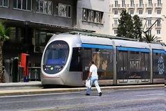 Από μέρα σε μέρα η δημοπράτησης προμήθειας 25 Συρμών Τραμ στην Αθήνα